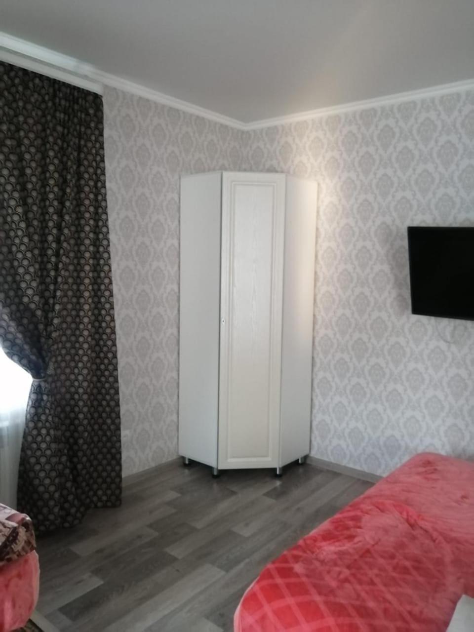 Ferienwohnung Happy House Karagandy Exterior foto